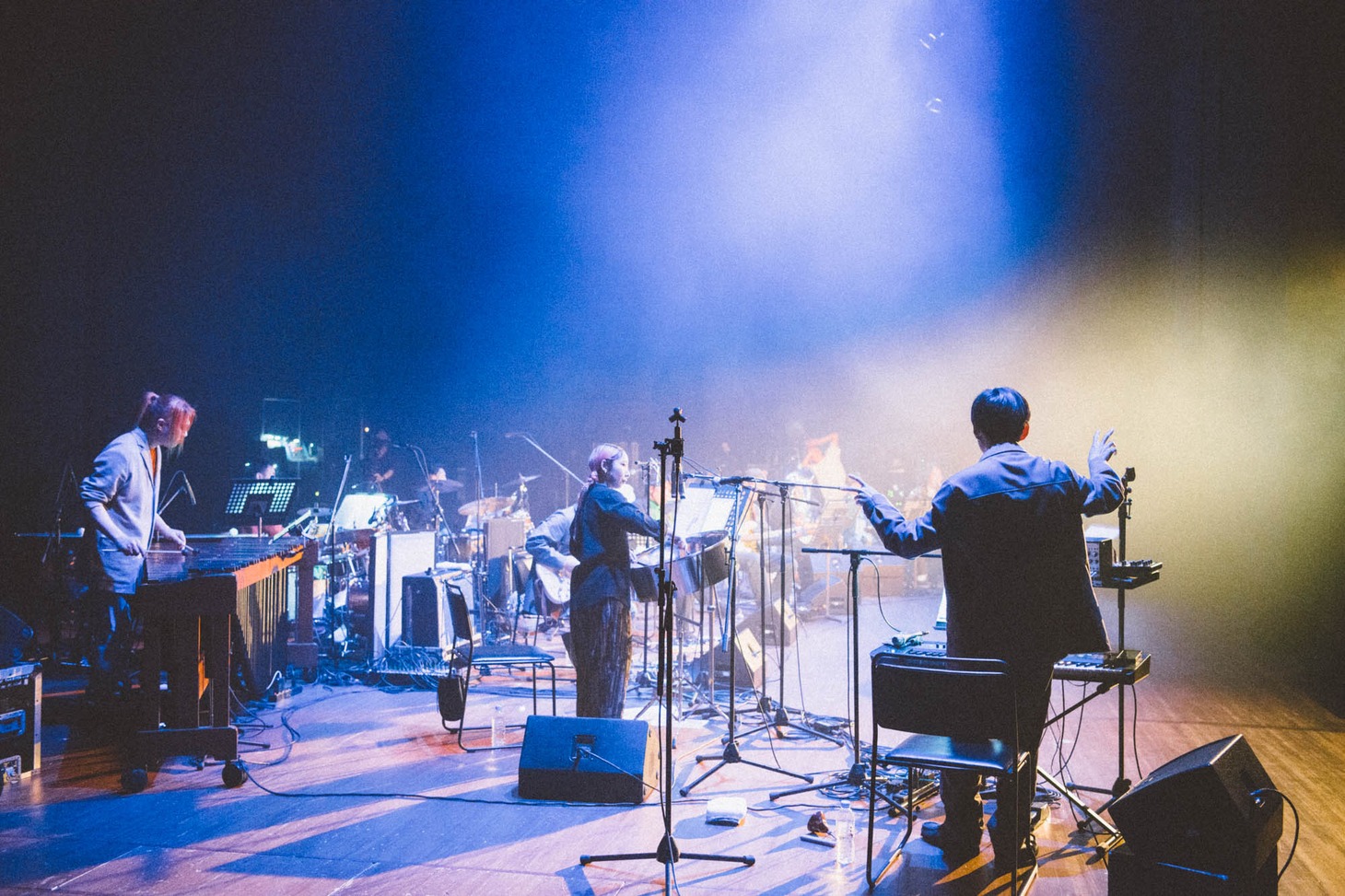 蓮沼執太フィル「○→○」東京・Bunkamuraオーチャードホール公演の様子。（撮影：後藤武浩）