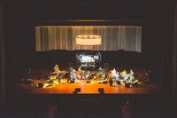 蓮沼執太フィル「○→○」東京・Bunkamuraオーチャードホール公演の様子。（撮影：後藤武浩）