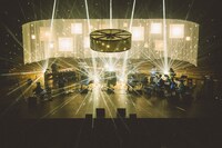 蓮沼執太フィル「○→○」東京・Bunkamuraオーチャードホール公演の様子。（撮影：後藤武浩）