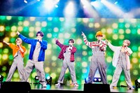 CUBERS「CUBERS SPEED BEAT SHOW ONLINE TOUR」の様子。（撮影：上溝恭香）