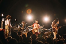 カネコアヤノのライブの様子。（Photo by Ray Otabe）