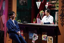 左から田中圭、千葉雄大。(c)日本テレビ