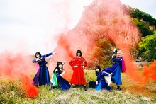 新体制PARADISES。左からキラ・メイ、ナルハワールド、キャ・ノン、ウタウウタ、テラシマユウカ。