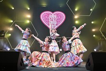 本日4月30日に神奈川・パシフィコ横浜 国立大ホールで行われた「私立恵比寿中学 Best at the moment series『6Voices』」最終公演の様子。