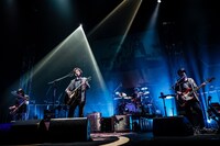 「KAZUYOSHI SAITO LIVE TOUR 2020 "202020" 幻のセットリストで2日間開催！～万事休すも起死回生～」の様子。（撮影：岡田貴之）