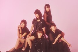 CROWN POP、ニューシングルはONIGAWARA提供の片思いソング「なりたいガール」