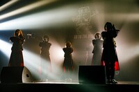 GO TO THE BEDS（Photo by sotobayashi kenta）