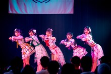 「Lily of the valley 3rd Anniversary Live『リリバリの誕生前夜』」の様子。（撮影：小林公士）