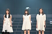 エビ中の新メンバー。左から桜木心菜、小久保柚乃、風見和香。