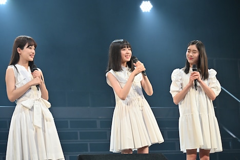 エビ中の新メンバー。左から桜木心菜、小久保柚乃、風見和香。