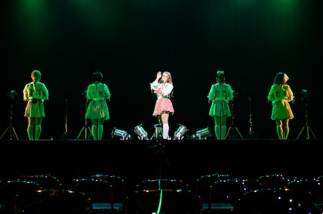 神宿「神が宿る場所~ここが私の生きる場所~ KAMIYADO 2ND ANNIVERSARY LIVE」の様子。