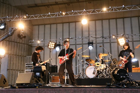 NUMBER GIRL（撮影：菊池茂夫［DYNASTY］）