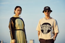 左からMs.OOJA、AK-69。