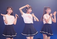 左から齊藤なぎさ、大場花菜、齋藤樹愛羅。（写真提供：代々木アニメーション学院）