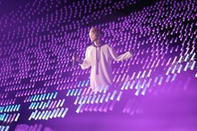 まふまふ（撮影：小松陽祐［ODD JOB LTD.］ / 岡本麻衣［ODD JOB LTD.］ / 堀卓朗［ELENORE］ / 今田和也［ELENORE］）