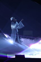 まふまふ（撮影：小松陽祐［ODD JOB LTD.］ / 岡本麻衣［ODD JOB LTD.］ / 堀卓朗［ELENORE］ / 今田和也［ELENORE］）