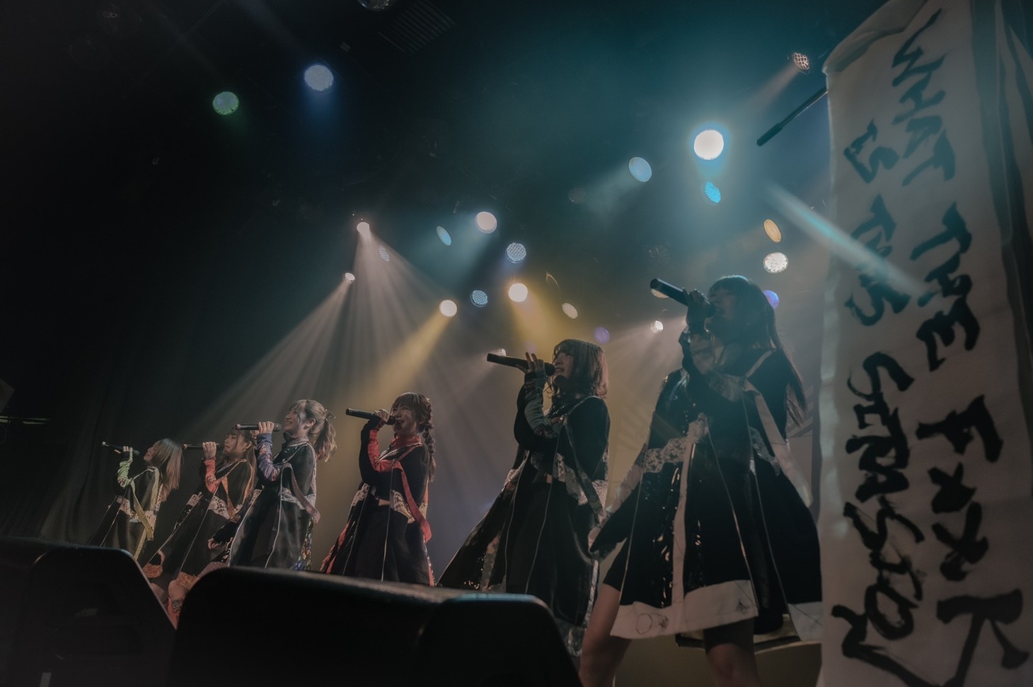 situasion「裏KAWARA GIRLS」の様子。