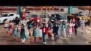 乃木坂46「ごめんねFingers crossed」ミュージックビデオより。