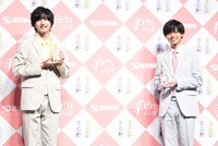 左から道枝駿佑（なにわ男子、関西ジャニーズJr.）、永瀬廉（King & Prince）。