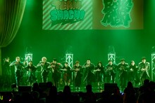 「ライブナタリー "TEAM SHACHI" ～シャチにボイメン 会いにおいで～」の様子。（撮影：曽我美芽）