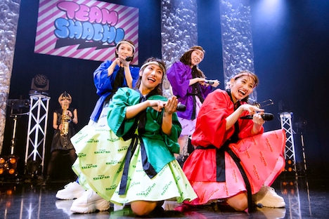 TEAM SHACHI（撮影：曽我美芽）