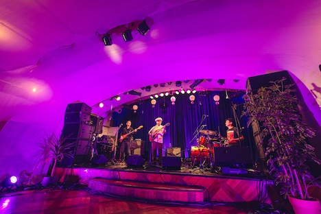 LITTLE CREATURES（撮影：東美樹）