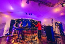 TENDRE（撮影：東美樹）