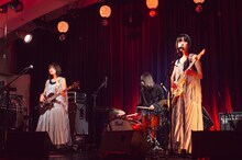 羊文学（撮影：東美樹）