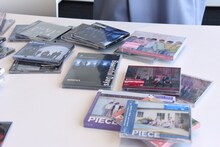 MONSTA Xが日本でリリースしてきたCDの数々。