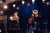 左から高田漣、なぎら健壱。（撮影：東美樹）