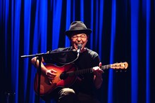 向井秀徳アコースティック＆エレクトリック（撮影：東美樹）