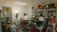 Homecomings「Meeting Room Session」より。