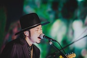 大木伸夫(Vo, G)(Photo by Taka"nekoze_photo")