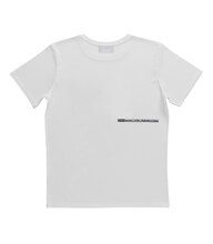 あのと窪之内英策のコラボTシャツ（裏）。