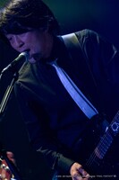 祖堅正慶（G, Vo）