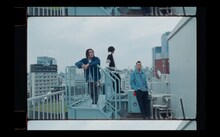 変態紳士クラブ「Good Memories」ミュージックビデオより。