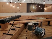 「りぶが歌う明治チョコレートのテーマ」撮影現場の様子。