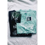 SAIの新作Tシャツのパッケージイメージ。
