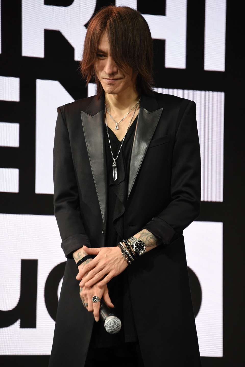SUGIZO