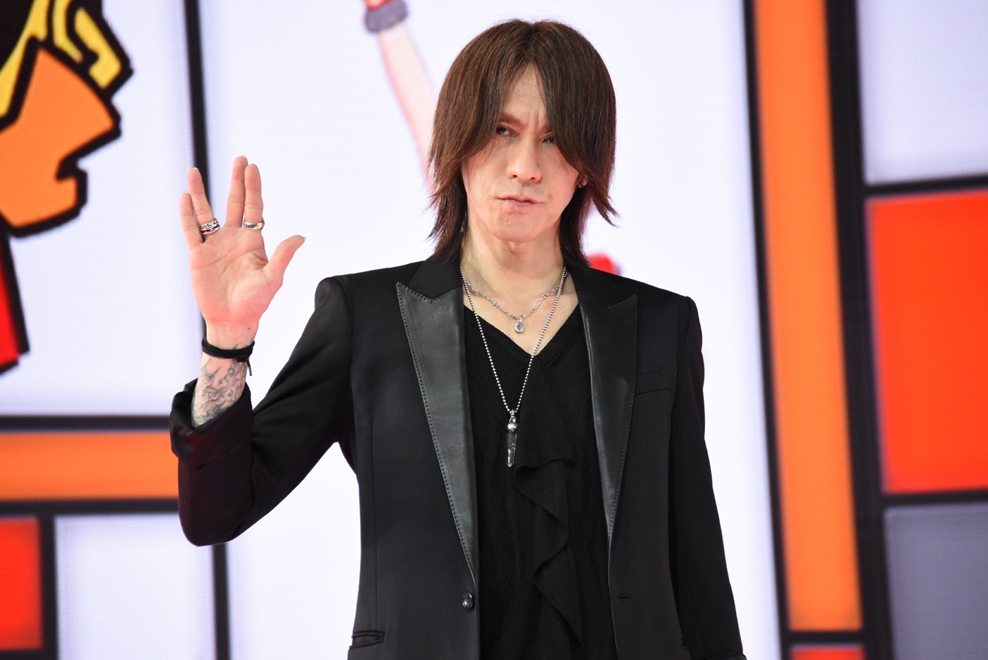 SUGIZO