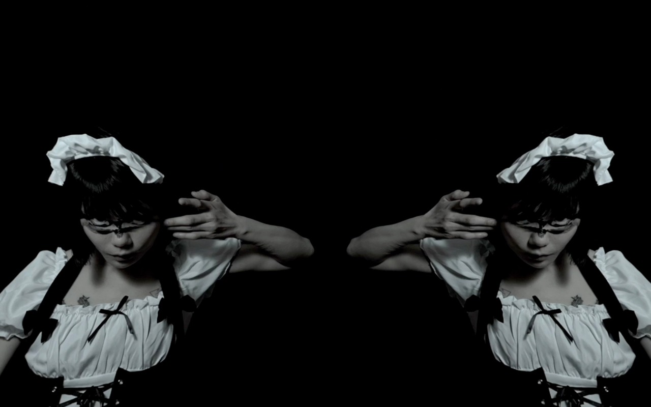 DJ後藤まりこ「ブッ殺すぞオマエ」MVより。