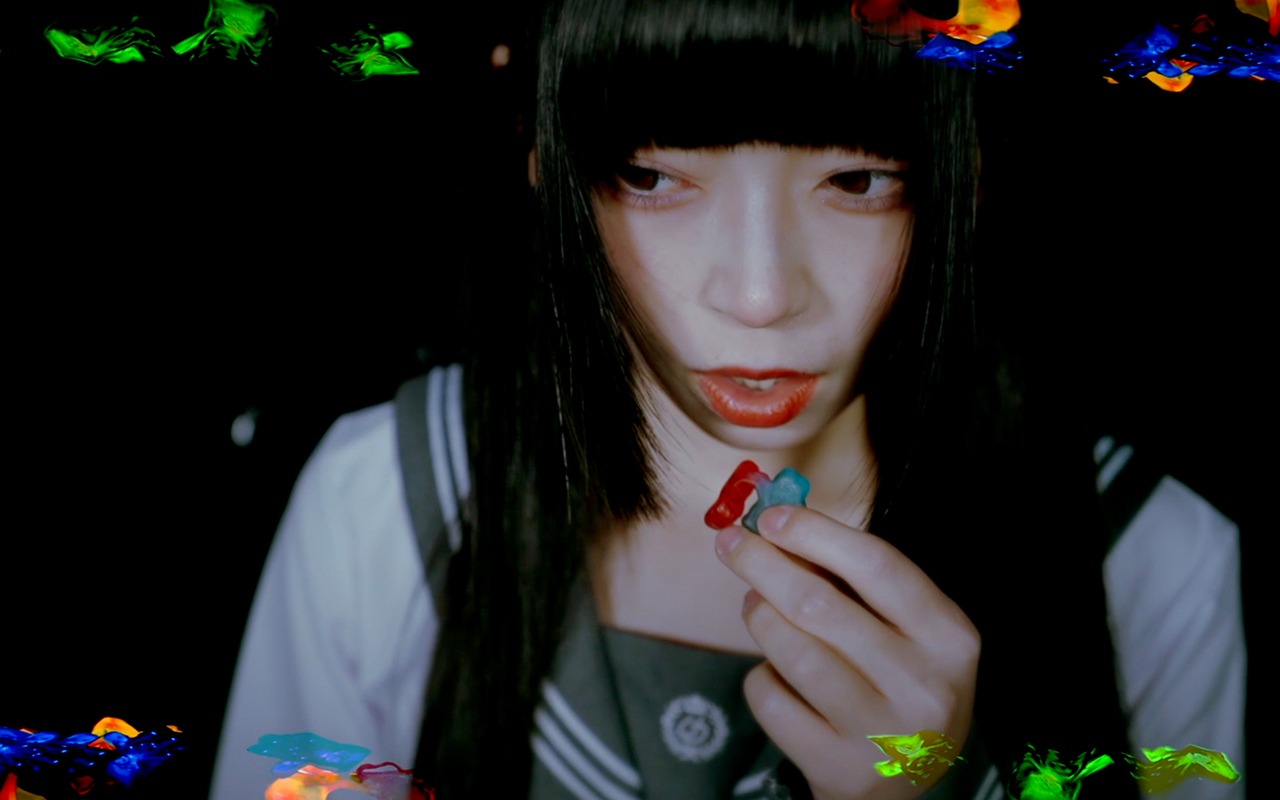DJ後藤まりこ「ブッ殺すぞオマエ」MVより。