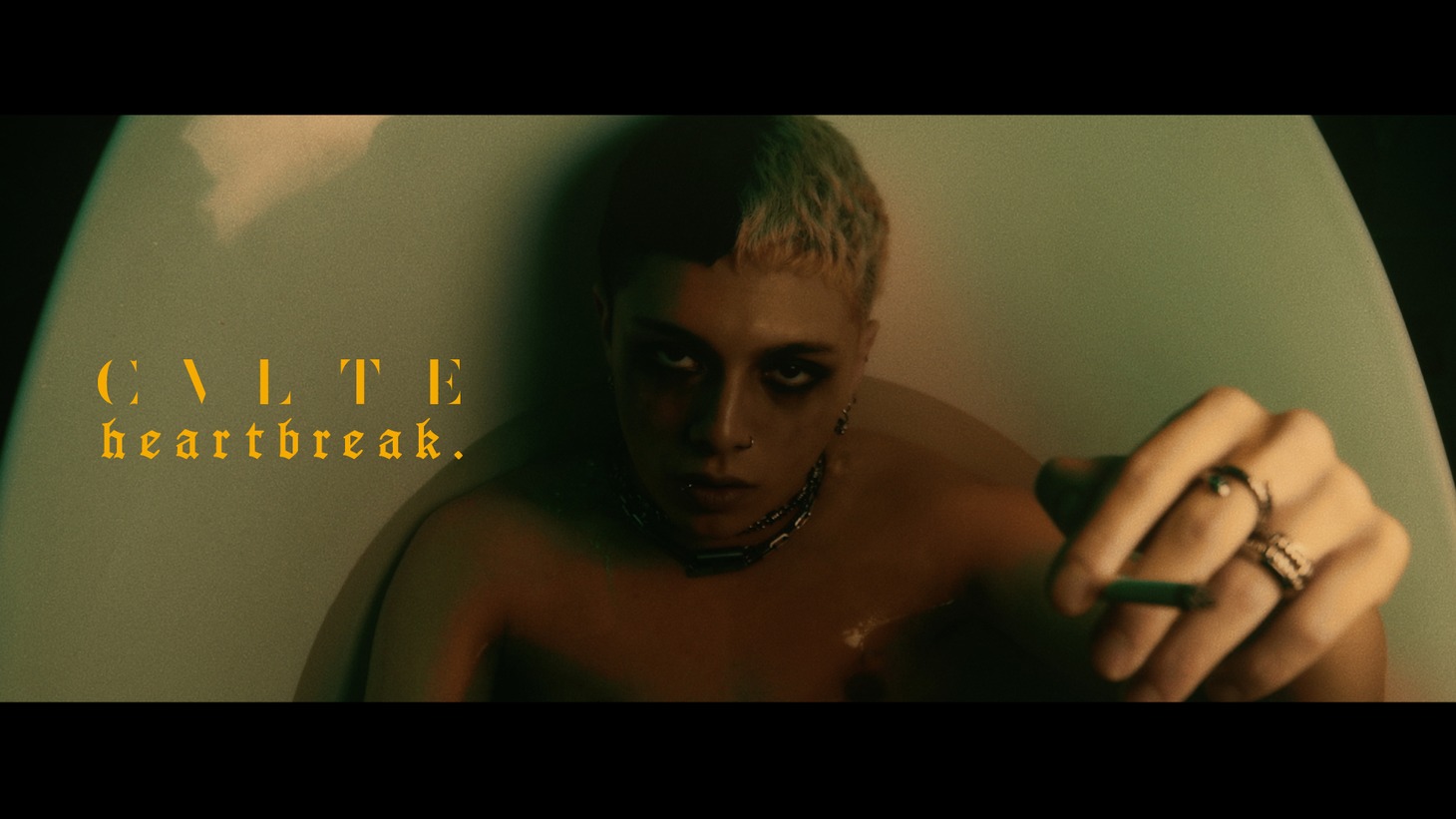 CVLTE「heartbreak.」MVより。