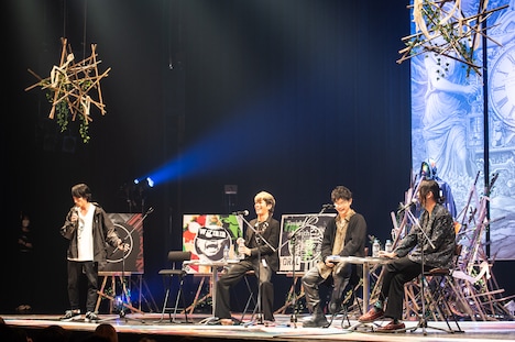 THE ORAL CIGARETTES「TALK & MUSEUM TOUR」神奈川・CLUB CITTA'公演の様子。（撮影：ハタサトシ）