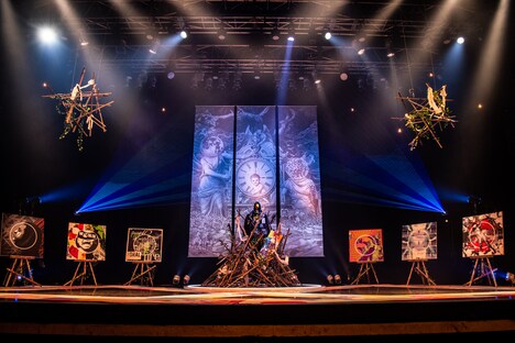 THE ORAL CIGARETTES「TALK & MUSEUM TOUR」神奈川・CLUB CITTA'公演の様子。（撮影：ハタサトシ）