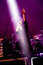 TERU（Vo）（撮影：岡田裕介）