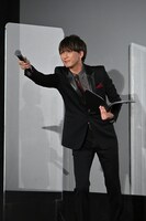 名司会ぶりを発揮する藤井流星。