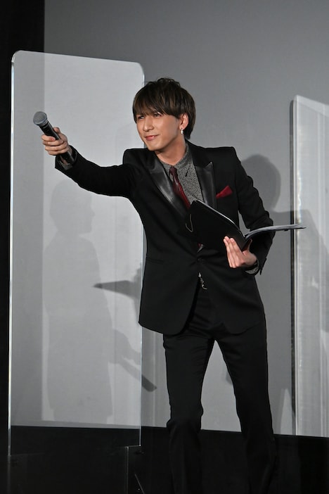 名司会ぶりを発揮する藤井流星。