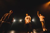 左からBenjazzy、MACCHO、般若。（撮影: cherry chill will.）