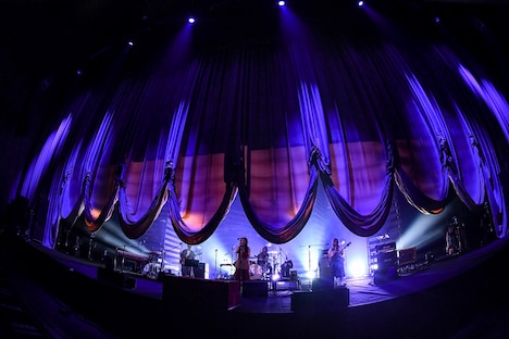 赤い公園（撮影：岸田哲平）